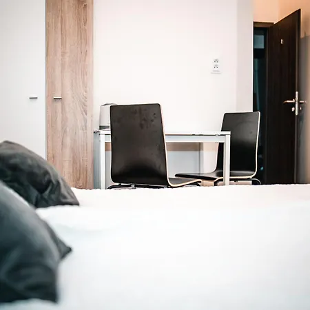 Na Mandlu Pensionat 3*
